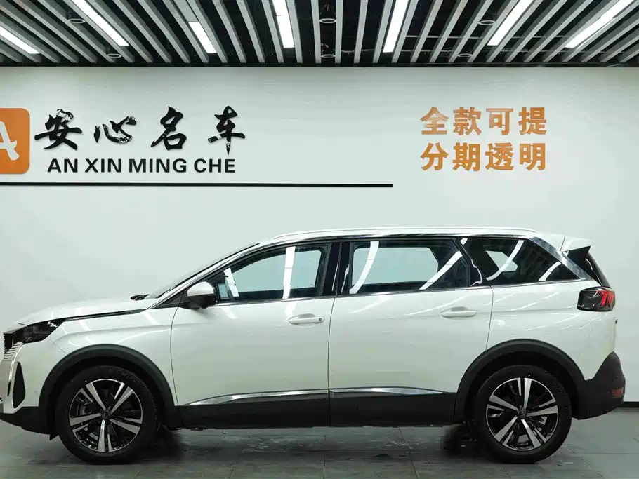 Peugeot 5008 2023 — фото 3