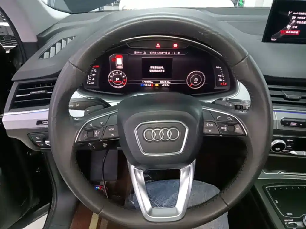 Audi Q7 2019 — фото 11