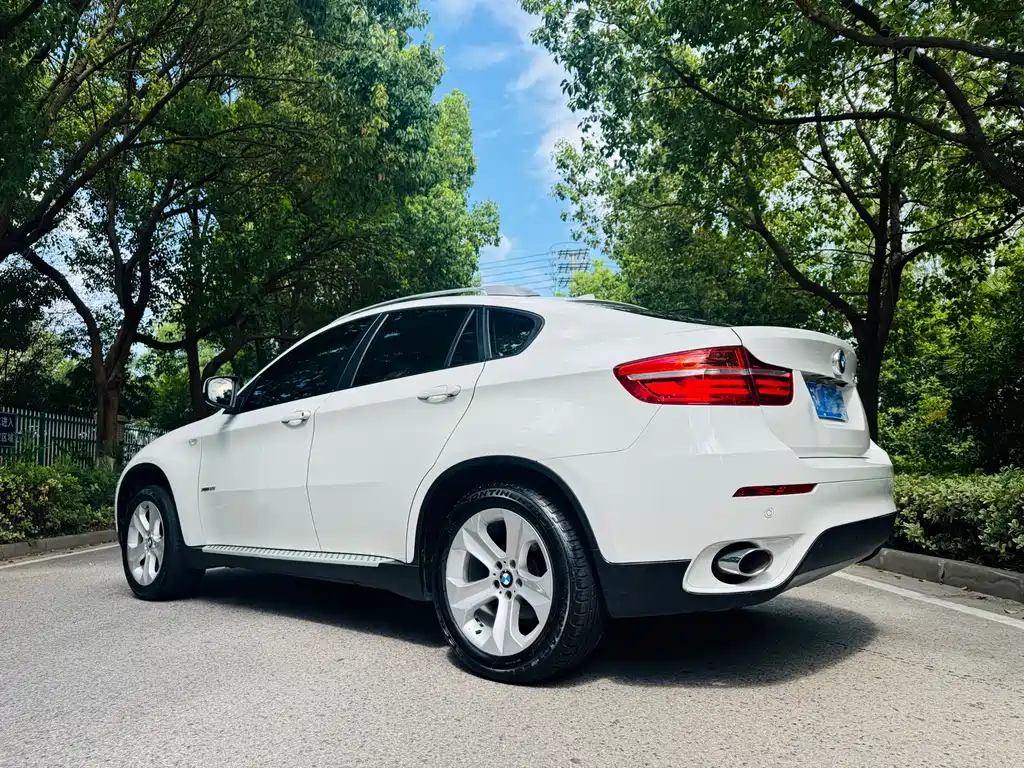 BMW X6 2014 — фото 12