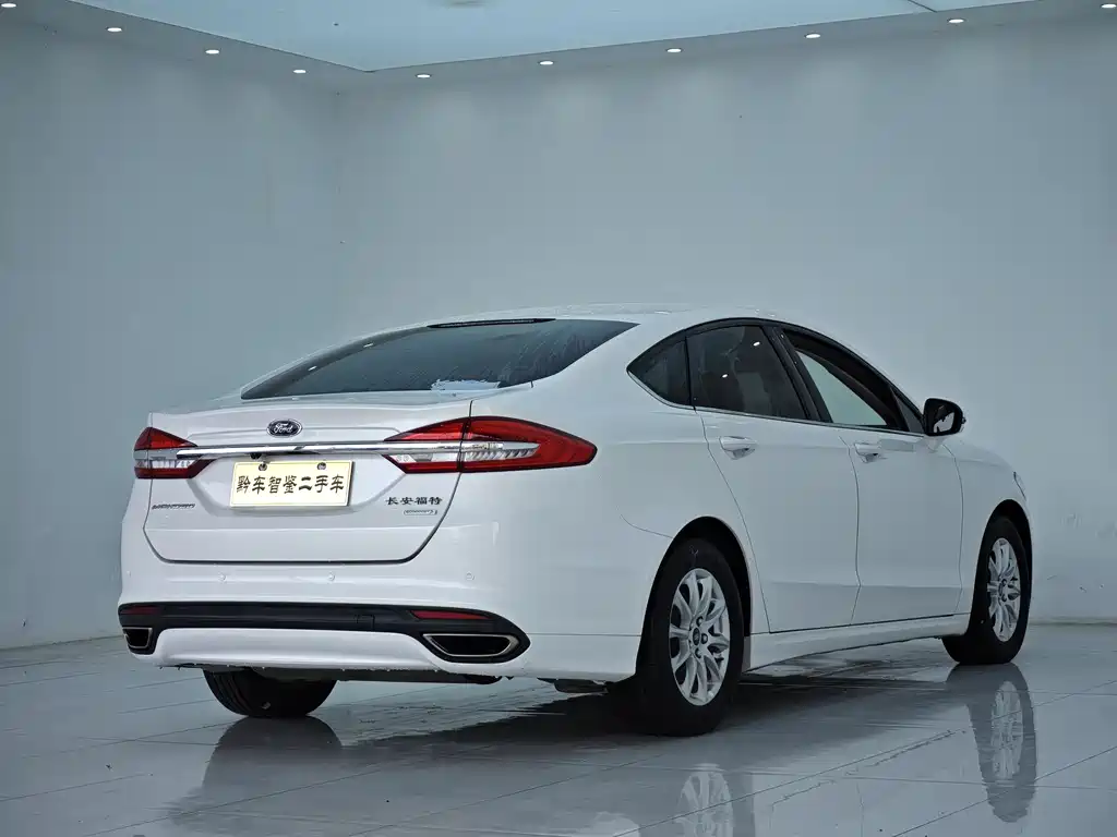Ford Mondeo 2018 — фото 6