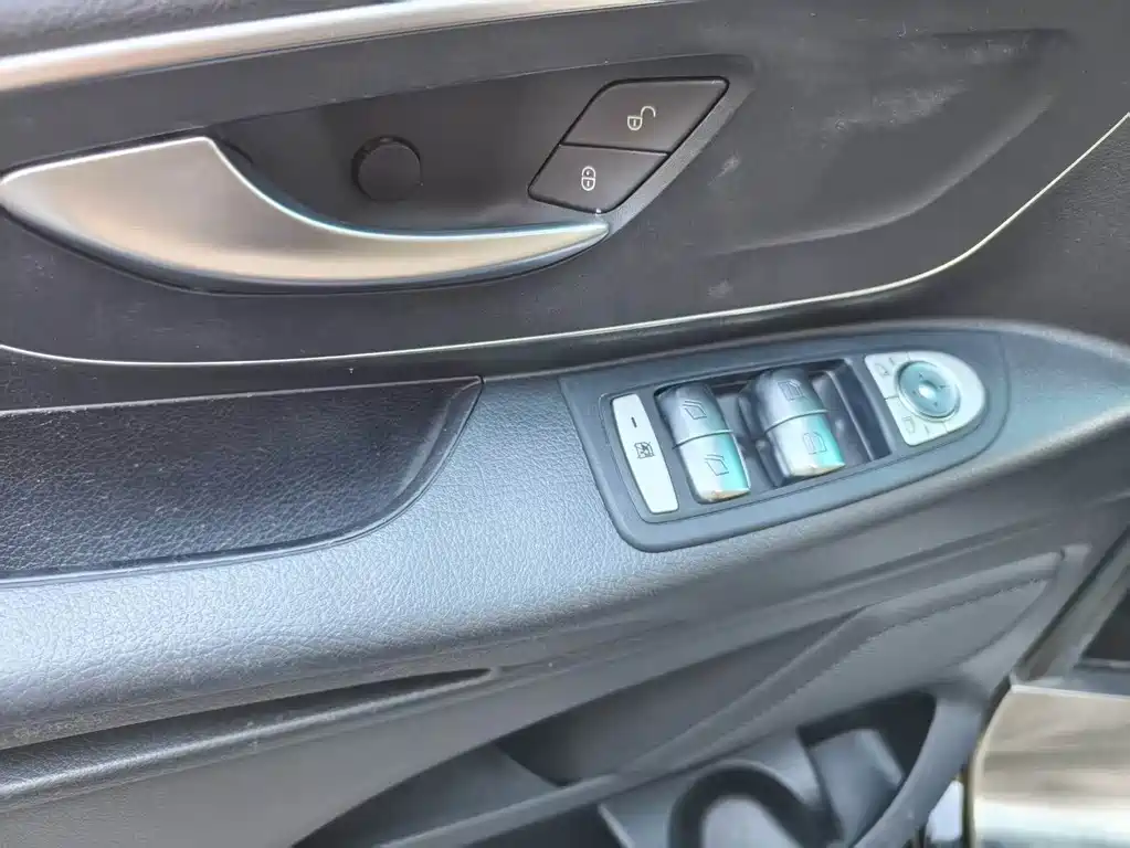Mercedes-Benz Vito 2020 — фото 15
