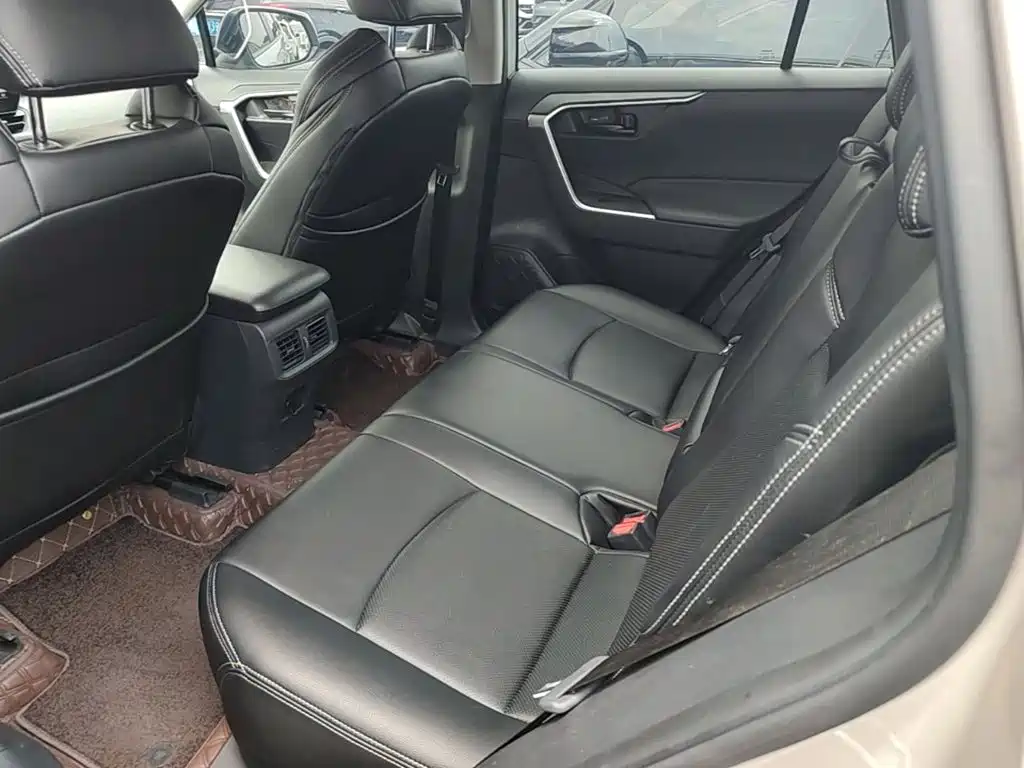 Toyota Wildlander 2025 — фото 17