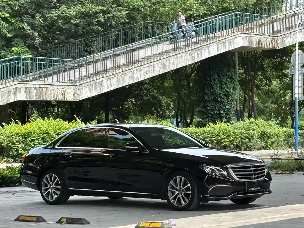 Mercedes-Benz E-Class 2019 — фото 3