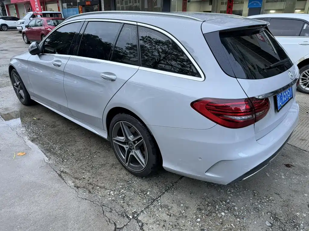 Mercedes-Benz C-Class 2020