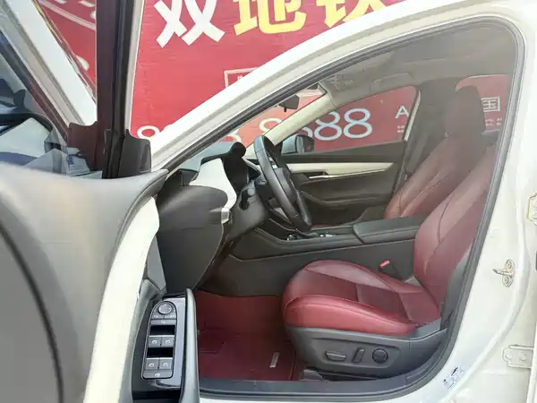 Mazda 3 Axela 2020