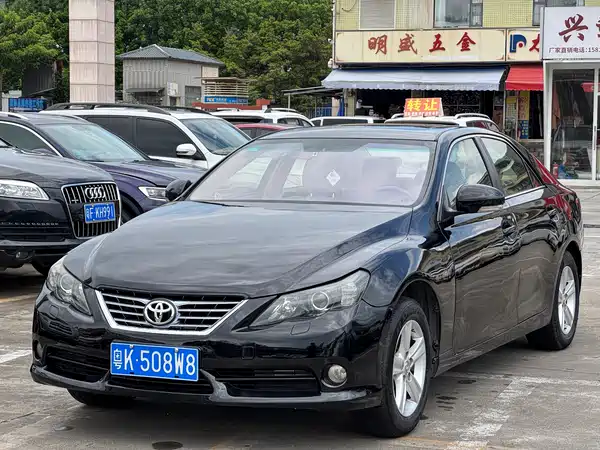 Toyota Reiz 2010