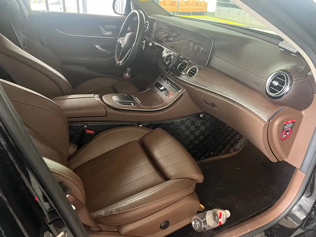 Mercedes-Benz E-Class 2023