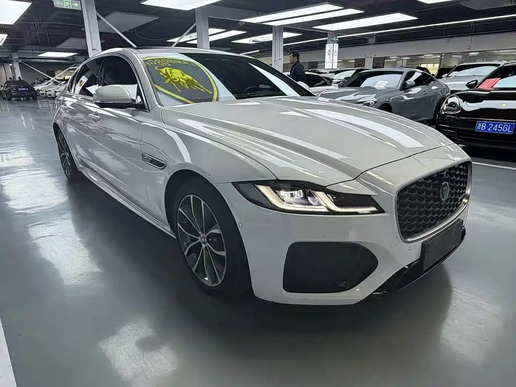 Jaguar XFL 2021 — фото 3