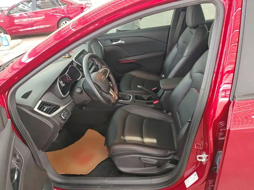 Chevrolet Monza 2019 — фото 15