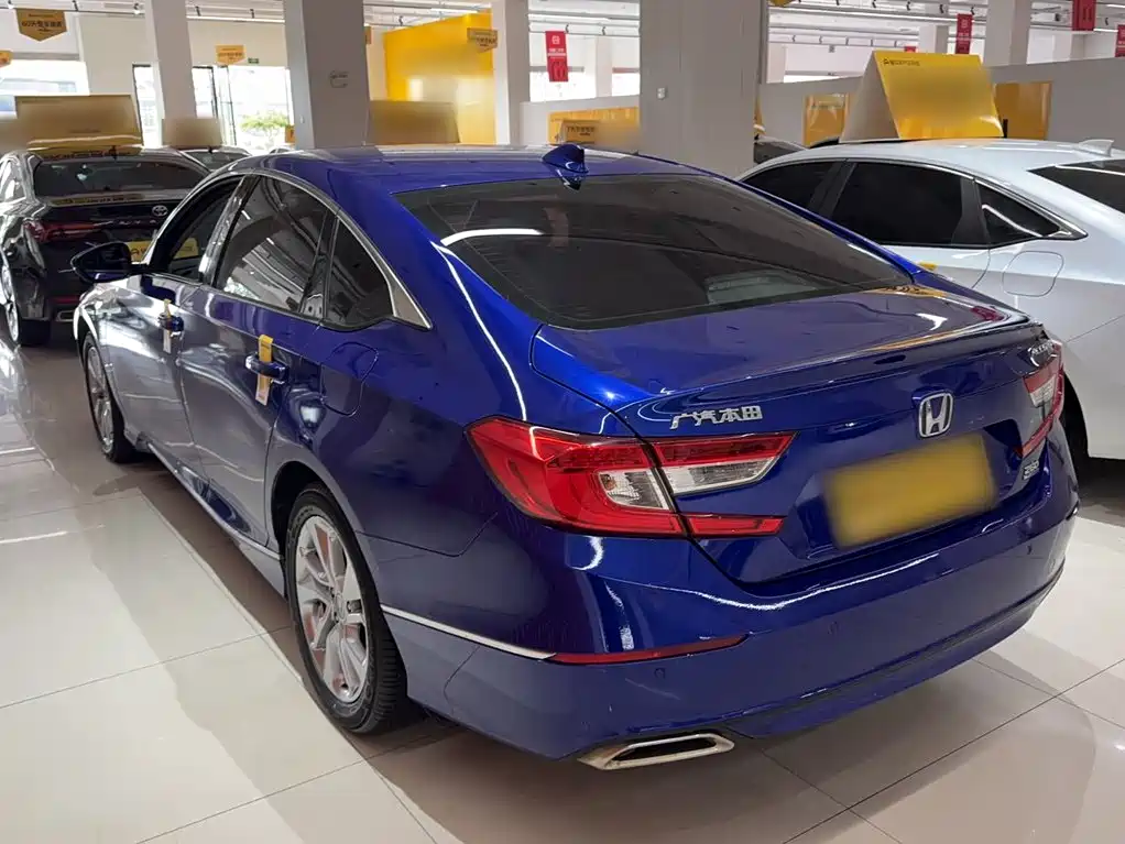 Honda Accord 2018 — фото 6