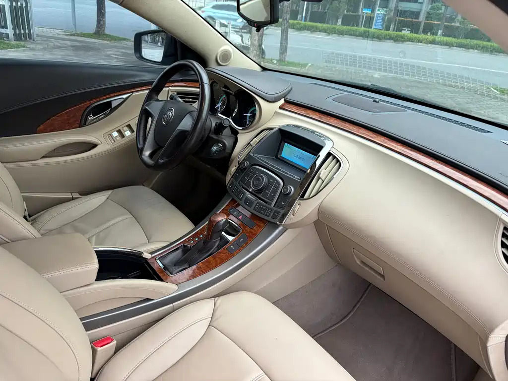 Buick LaCrosse 2013 — фото 15