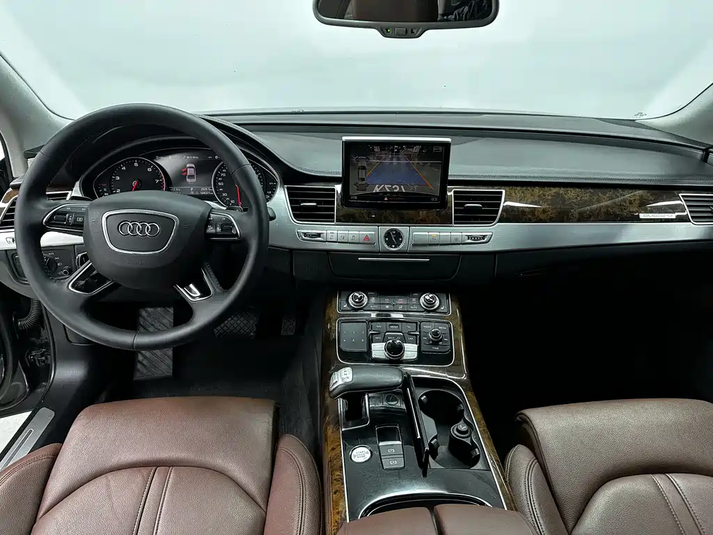 Audi A8 2017 — фото 14