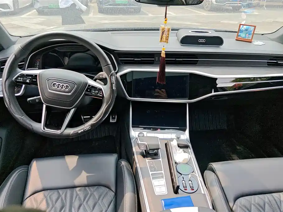 Audi A6L 2025 — фото 12