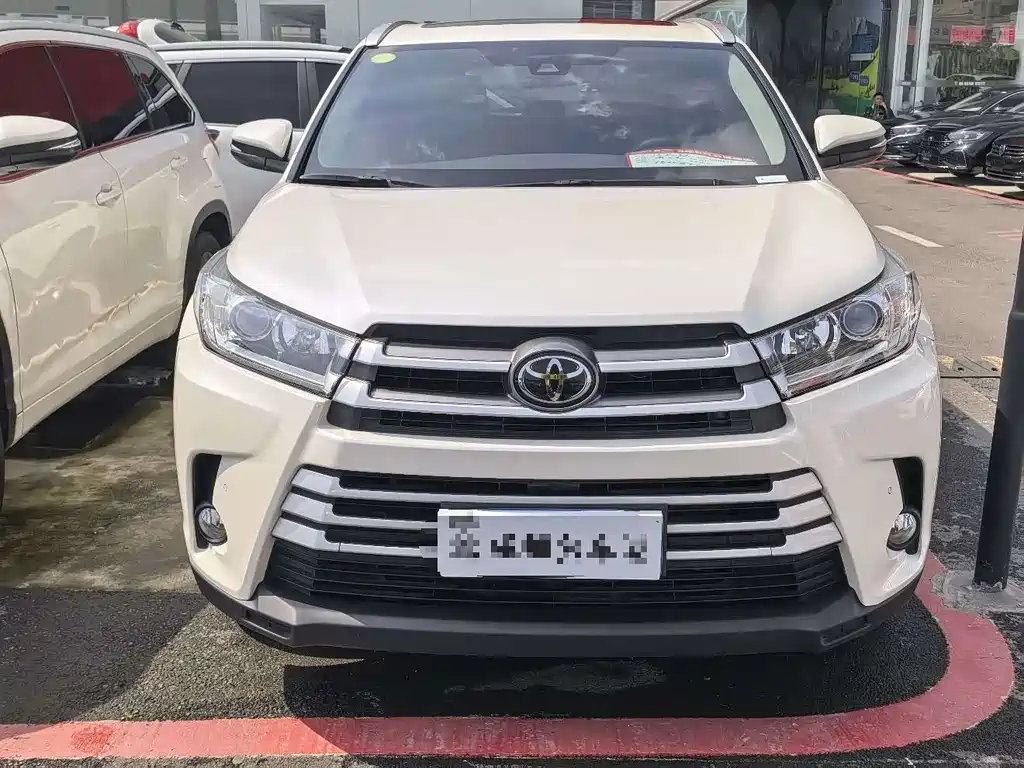 Toyota Highlander 2020 — фото 2