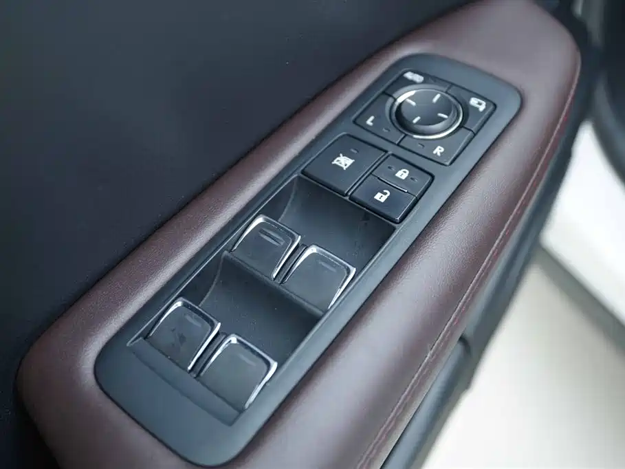 Lexus RX 2022 — фото 11