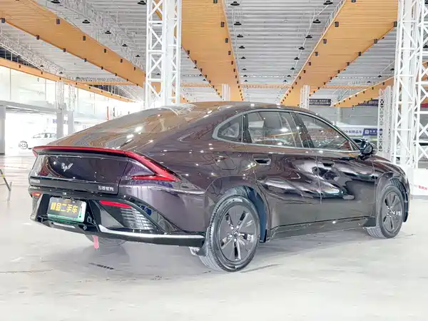 Wuling Starlight 2023