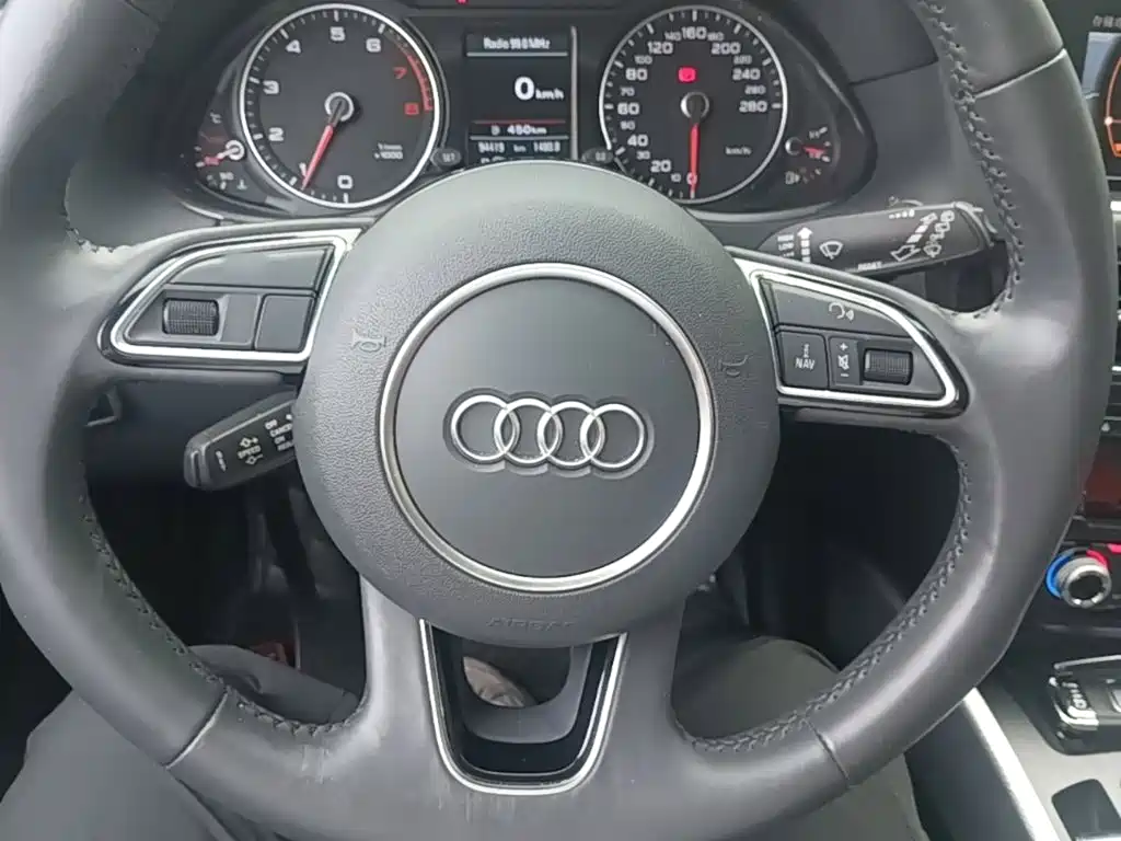 Audi Q5 2018 — фото 11