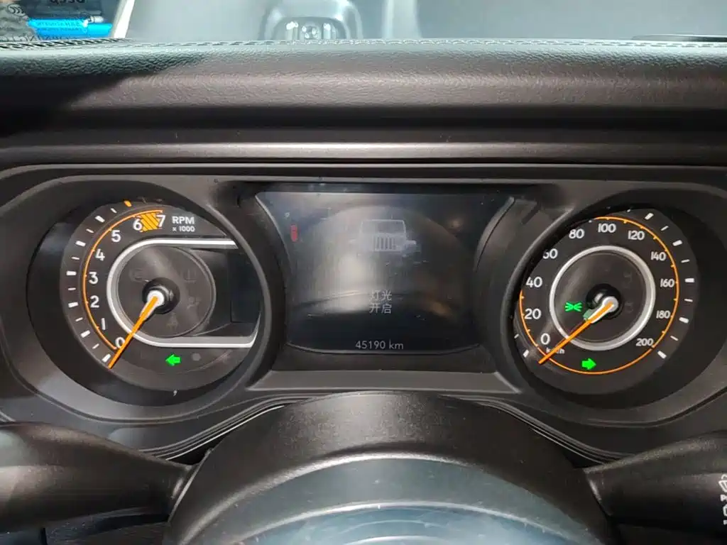 Jeep Wrangler 2024 — фото 12