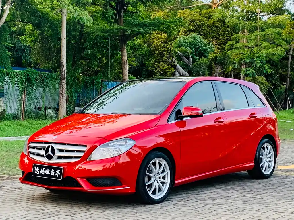 Mercedes-Benz B-Class 2013