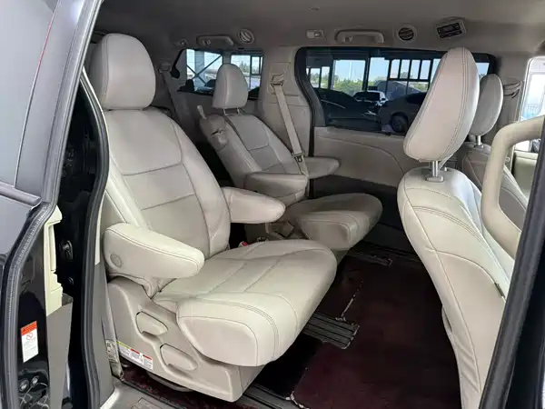 Toyota Sienna 2020