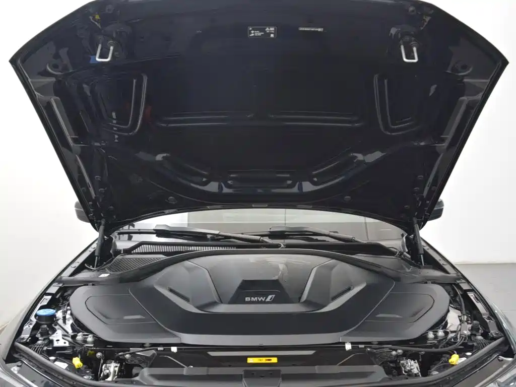 BMW i3 2024