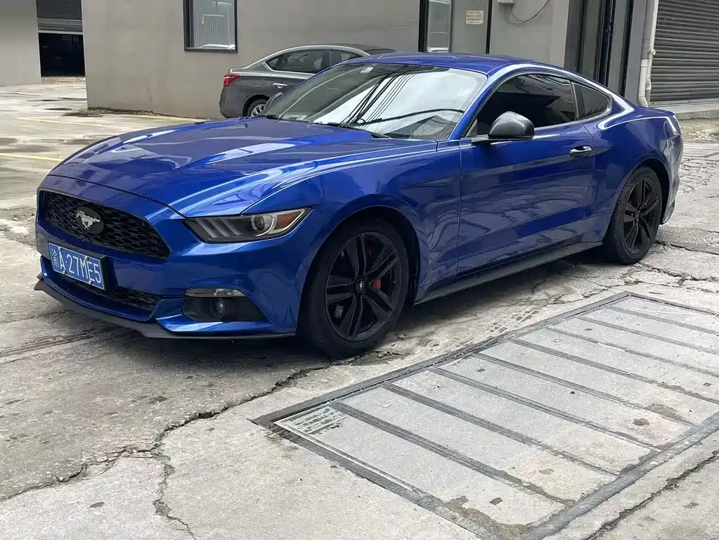 Ford Mustang 2017 — фото 3