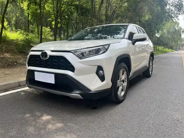 Toyota RAV4 2021