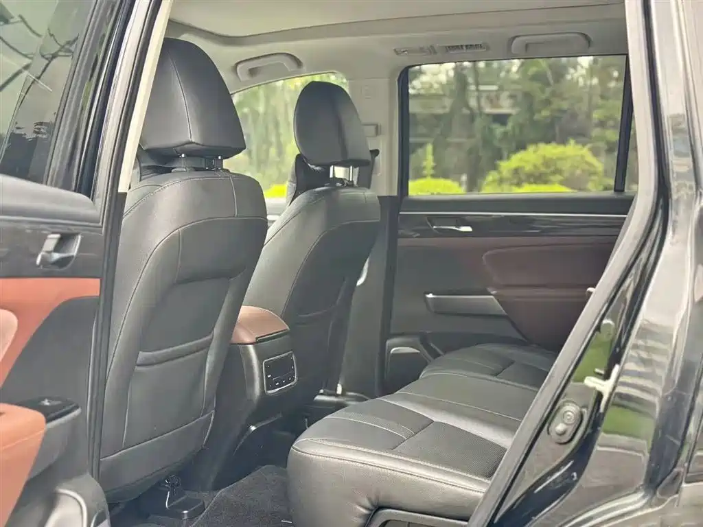 GAC Motor Trumpchi GS8 2018