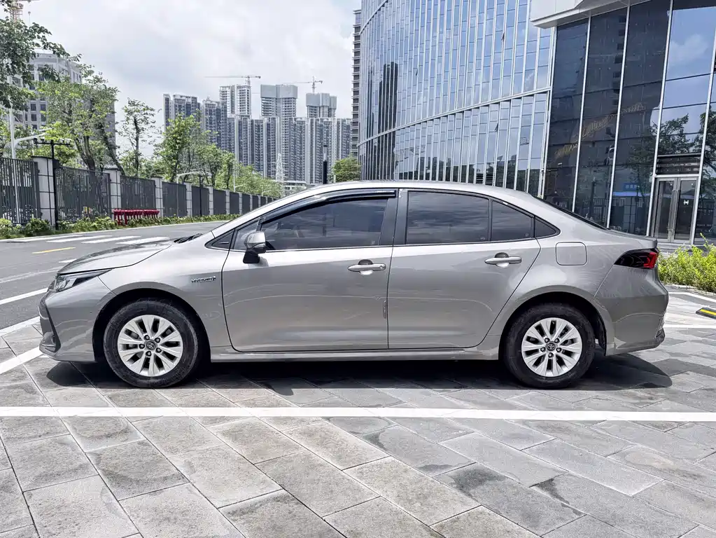 Toyota Corolla 2022 — фото 30