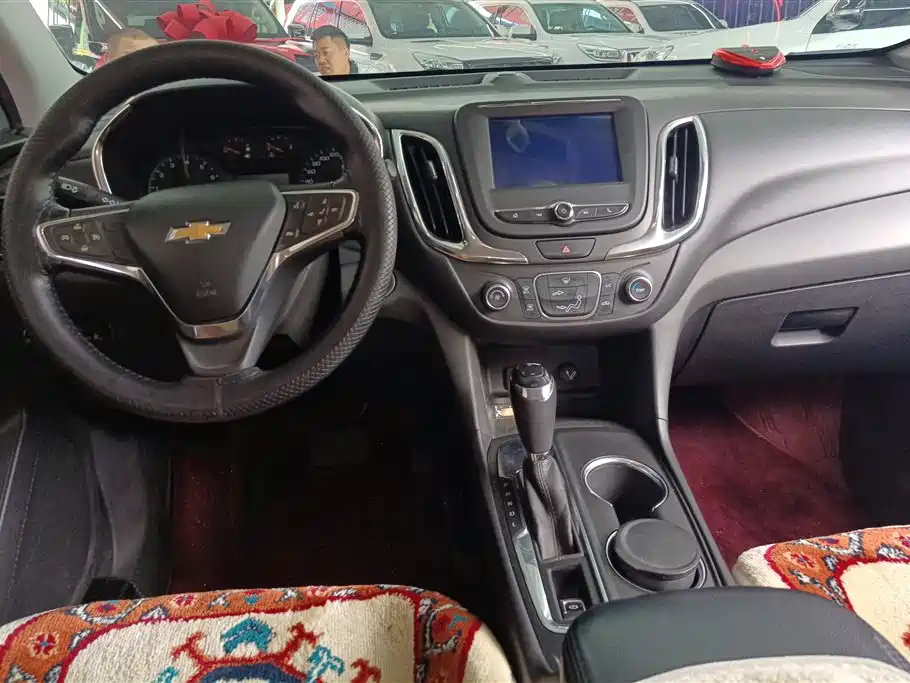 Chevrolet Equinox 2017 — фото 12