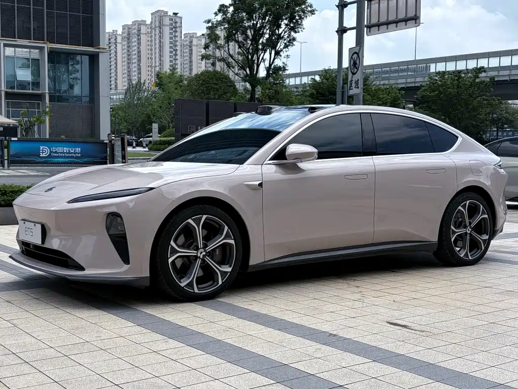 NIO ET5 2023