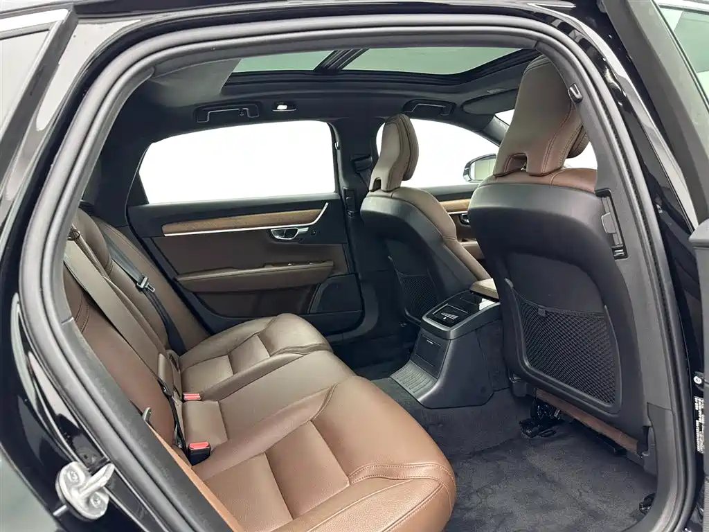 Volvo S90 PHEV 2024 — фото 20