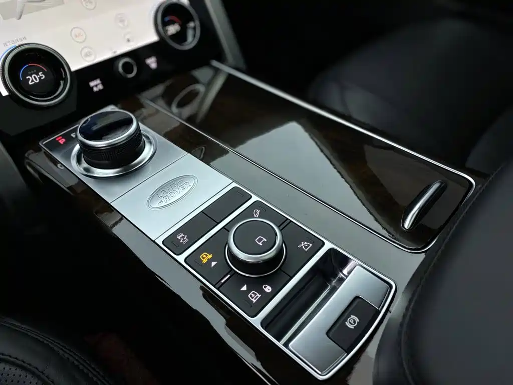 Land Rover Range Rover 2022 — фото 19