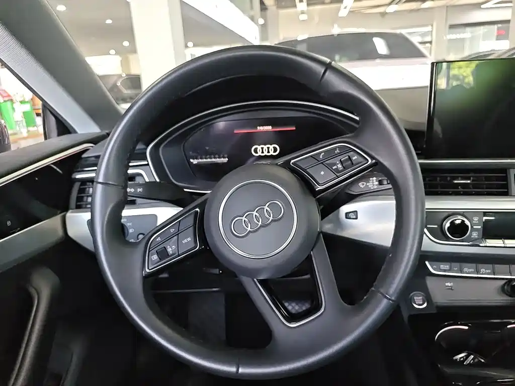 Audi A5 2023 — фото 10