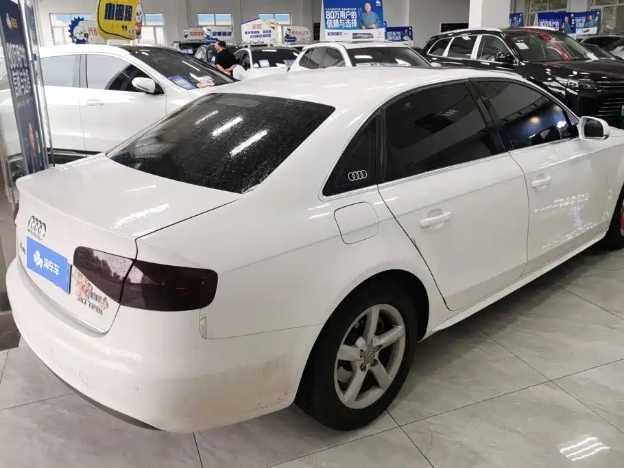 Audi A4L 2014