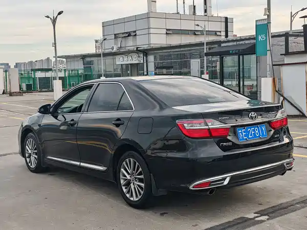 Toyota Camry 2016
