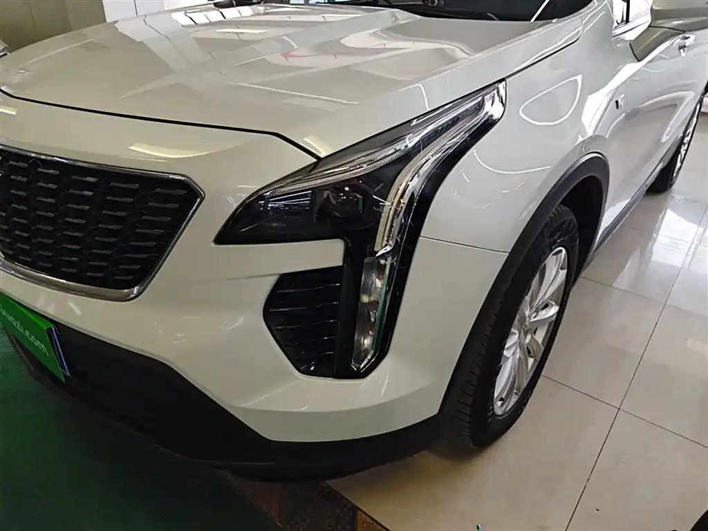 Cadillac XT4 2019 — фото 3