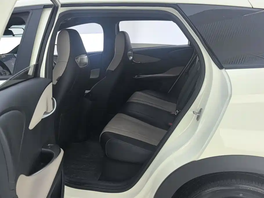 BYD Dolphin 2023 — фото 11