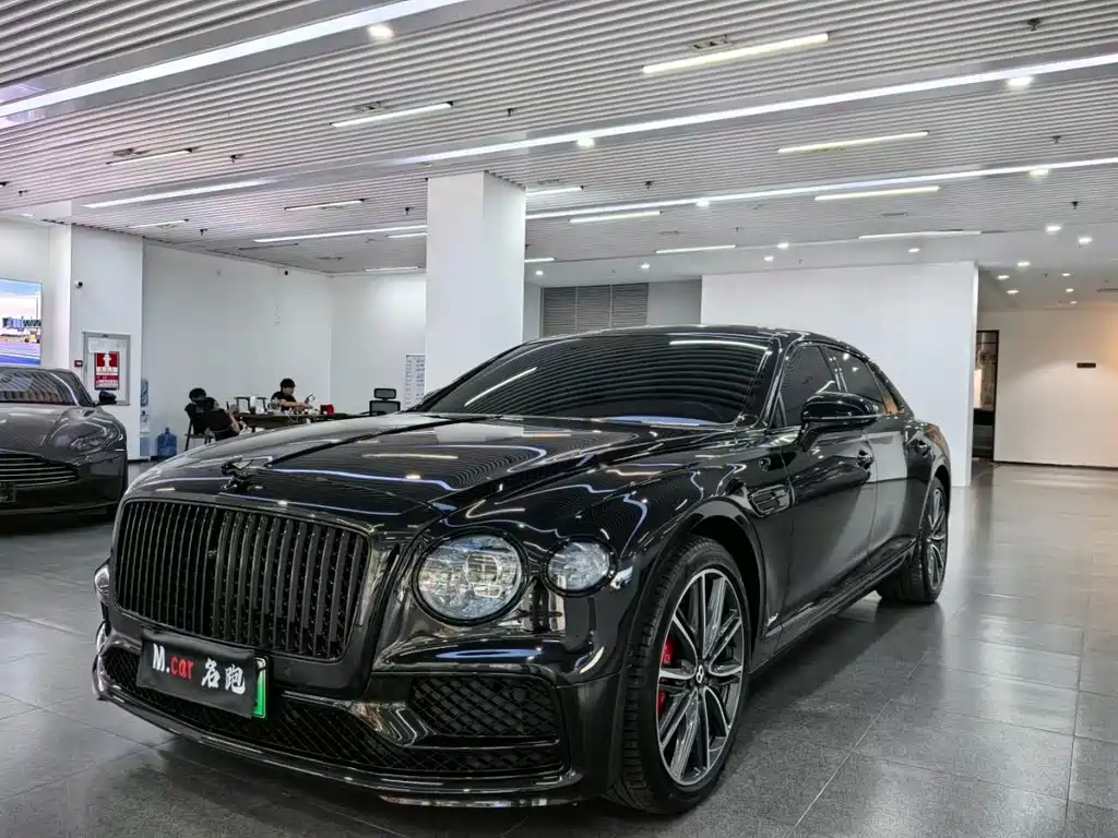 Bentley Flying Spur PHEV 2022 — фото 1