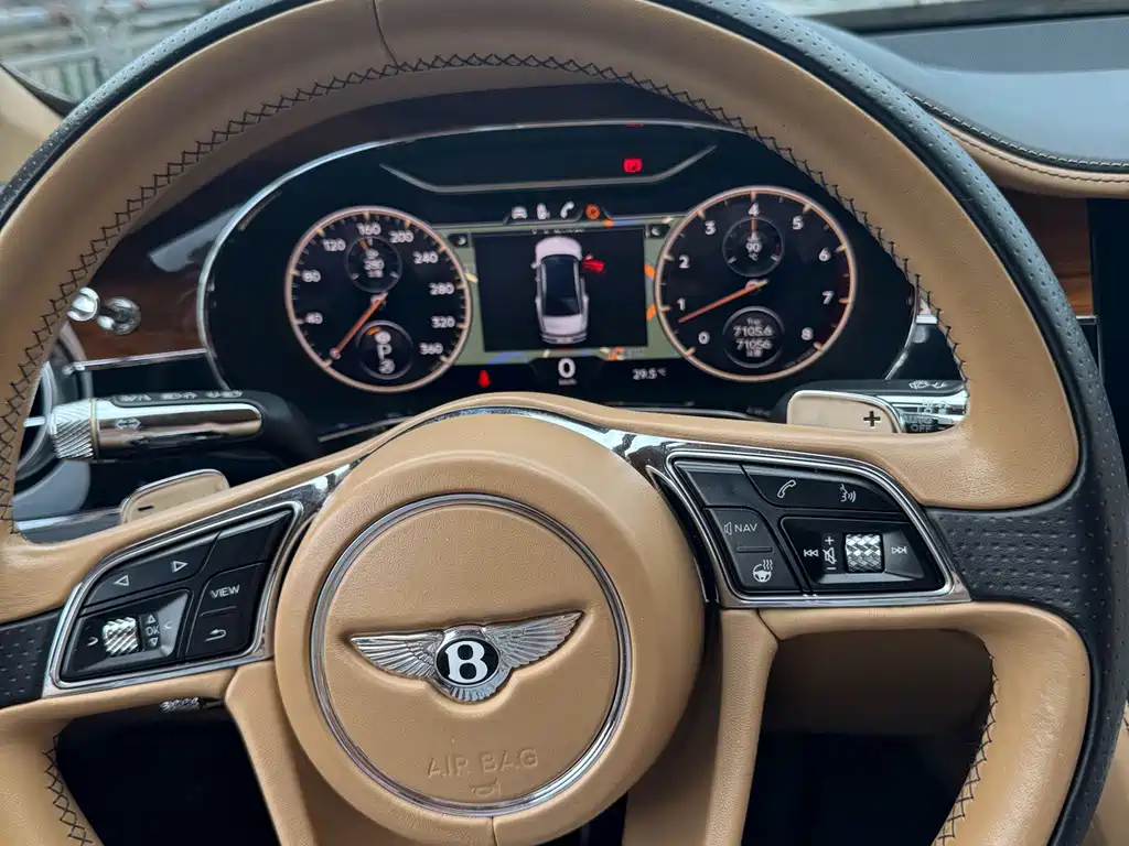 Bentley Flying Spur 2020 — фото 13