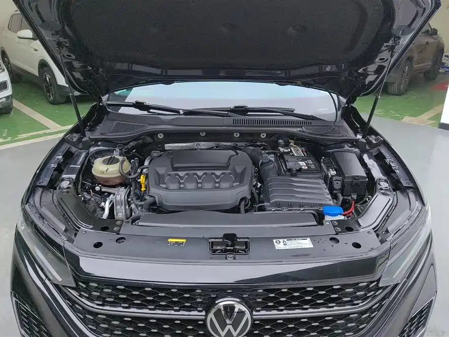 Volkswagen Passat 2023 — фото 10