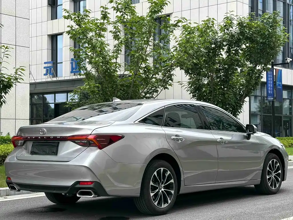 Toyota Avalon 2022 — фото 30