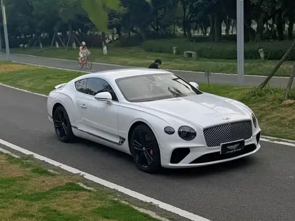 Bentley Continental 2020