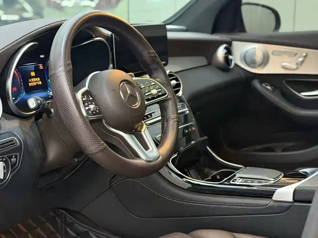 Mercedes-Benz GLC 2021 — фото 8