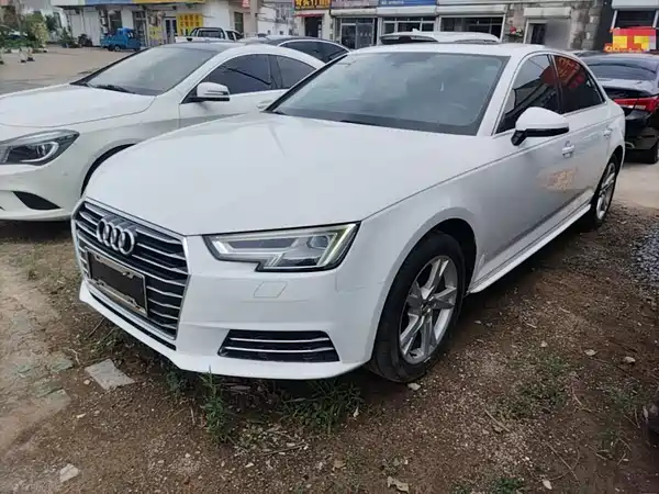 Audi A4L 2018