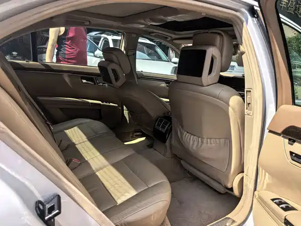 Mercedes-Benz S-Class 2014