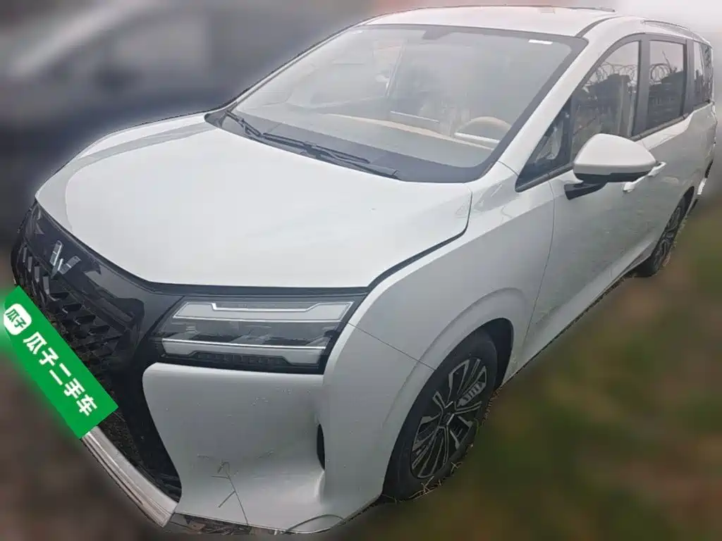 Wuling Starlight 730 EV 2025