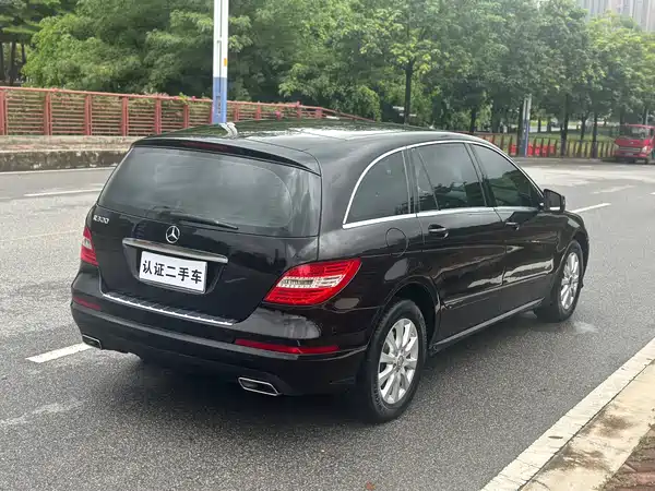 Mercedes-Benz R-Class 2011