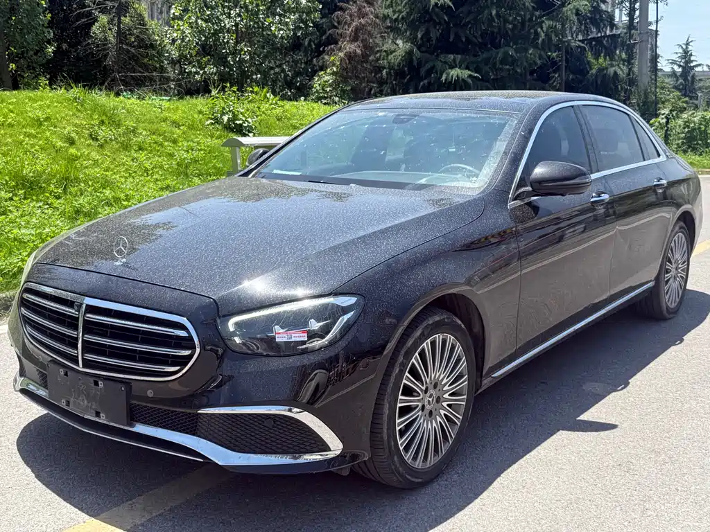 Mercedes-Benz E-Class 2022 — фото 1