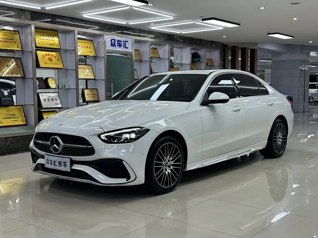 Mercedes-Benz C-Class 2023 — фото 1